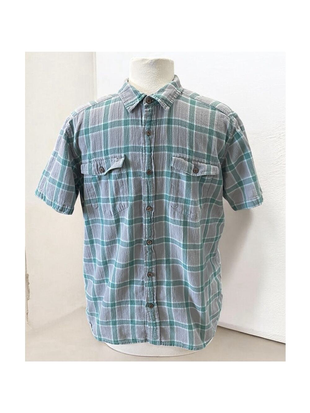 Patagonia Shirt Men’s Sz Large Green Gray Plaid Button Up Casual Organic Cotton